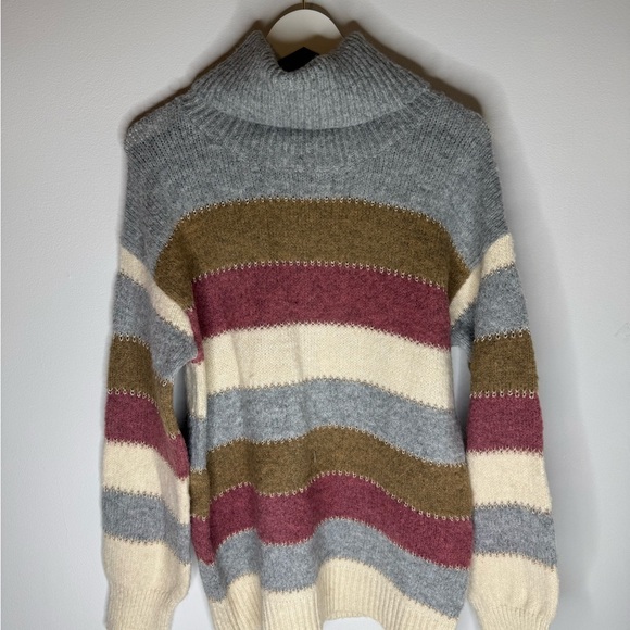 Hem & Thread Sweaters - NWT | Hem & Thread | Striped Cowlneck Sweater | Size Medium